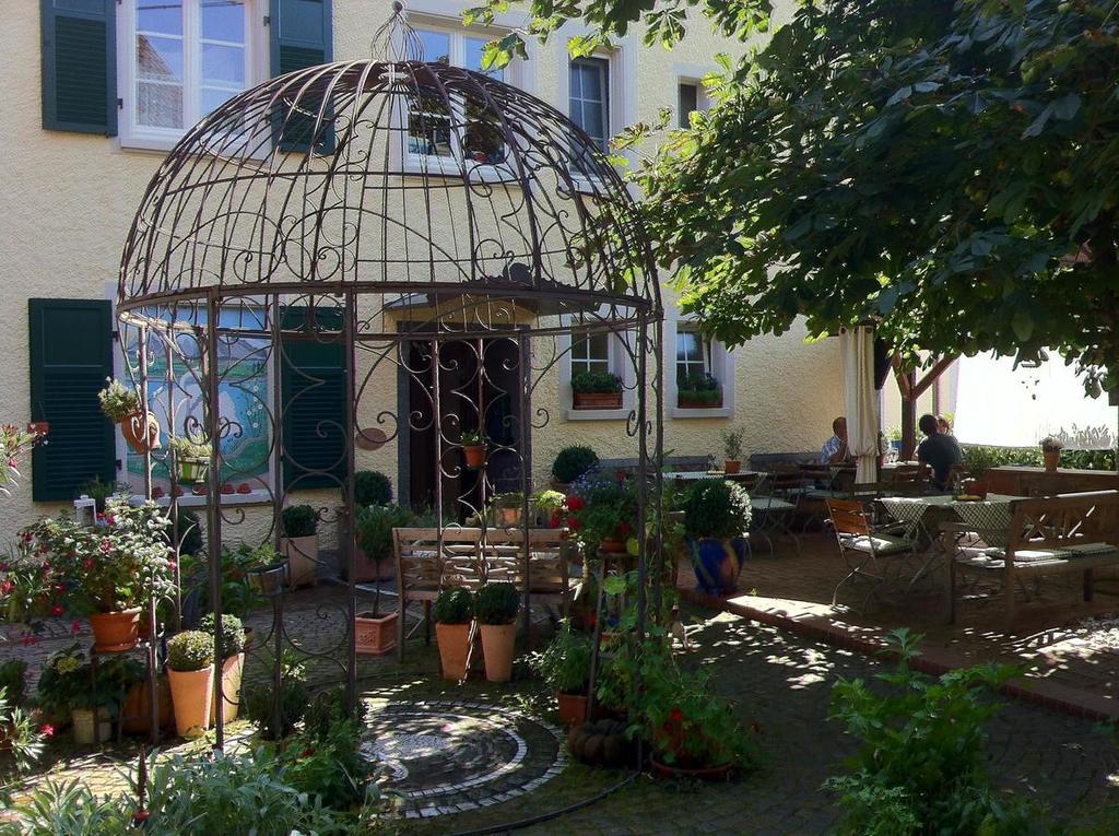 Gasthaus Schwanen & Villa Pfarrhus Stuhlingen Eksteriør bilde